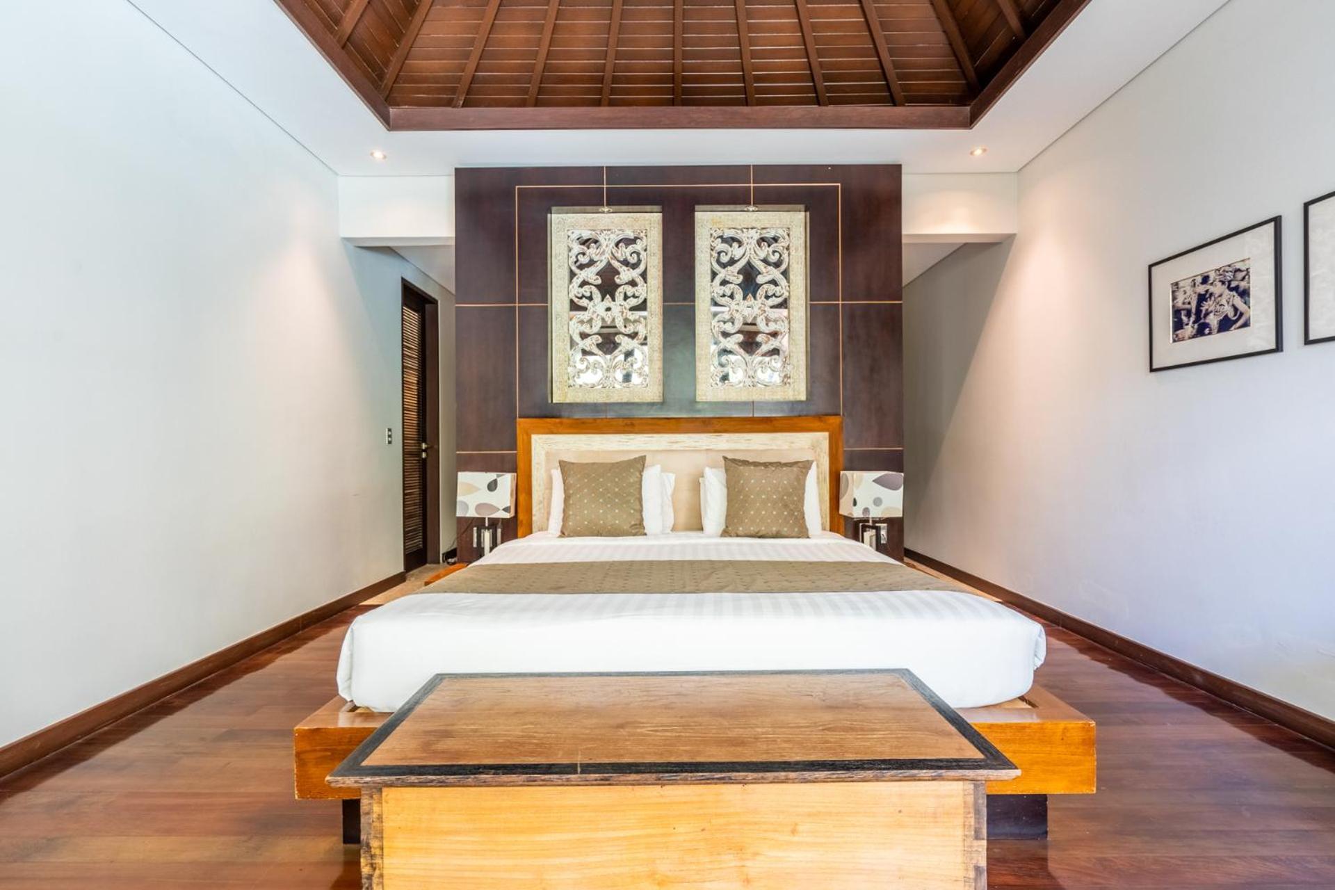 Villa Kejora Beachfront